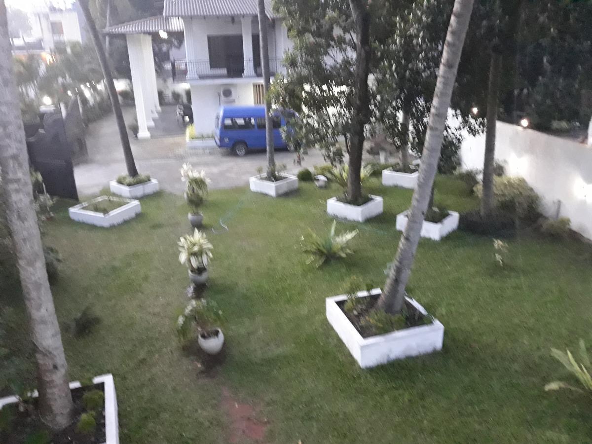 The Kingston Hotel Kiribathgoda Ngoại thất bức ảnh