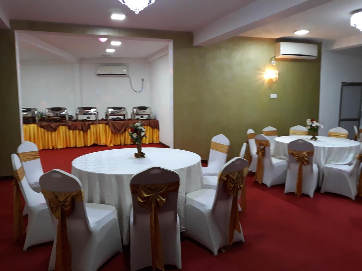 The Kingston Hotel Kiribathgoda Ngoại thất bức ảnh