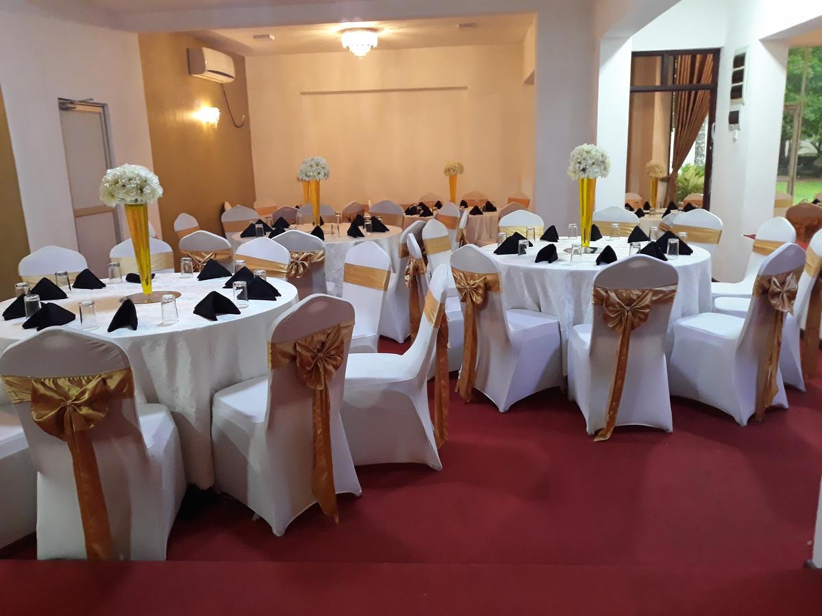 The Kingston Hotel Kiribathgoda Ngoại thất bức ảnh