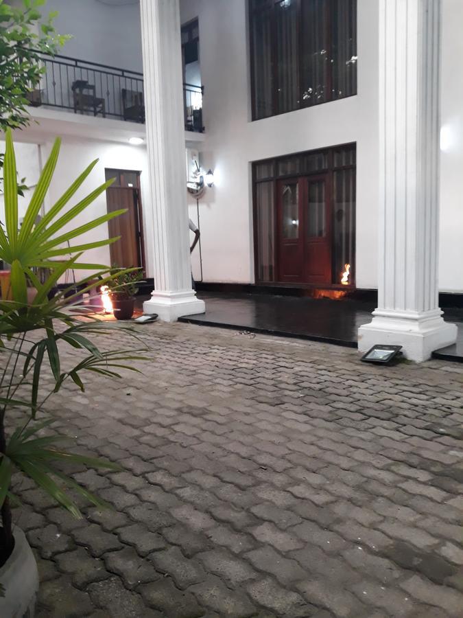 The Kingston Hotel Kiribathgoda Ngoại thất bức ảnh