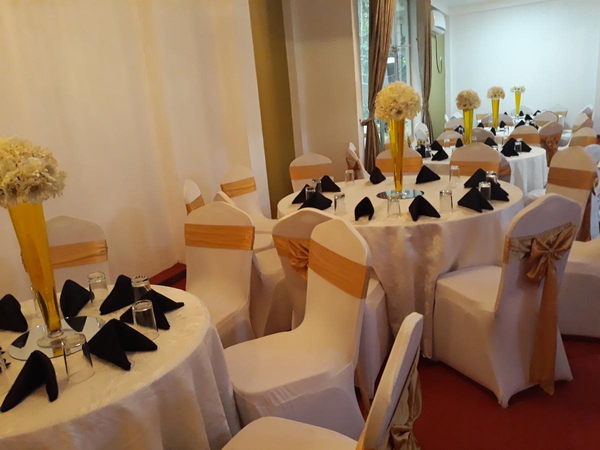 The Kingston Hotel Kiribathgoda Ngoại thất bức ảnh